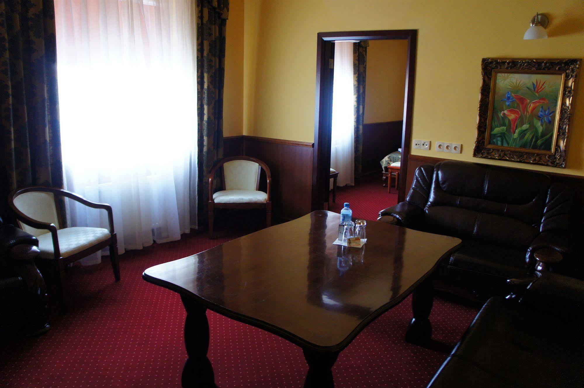 Hotel Dobosz Police Dış mekan fotoğraf