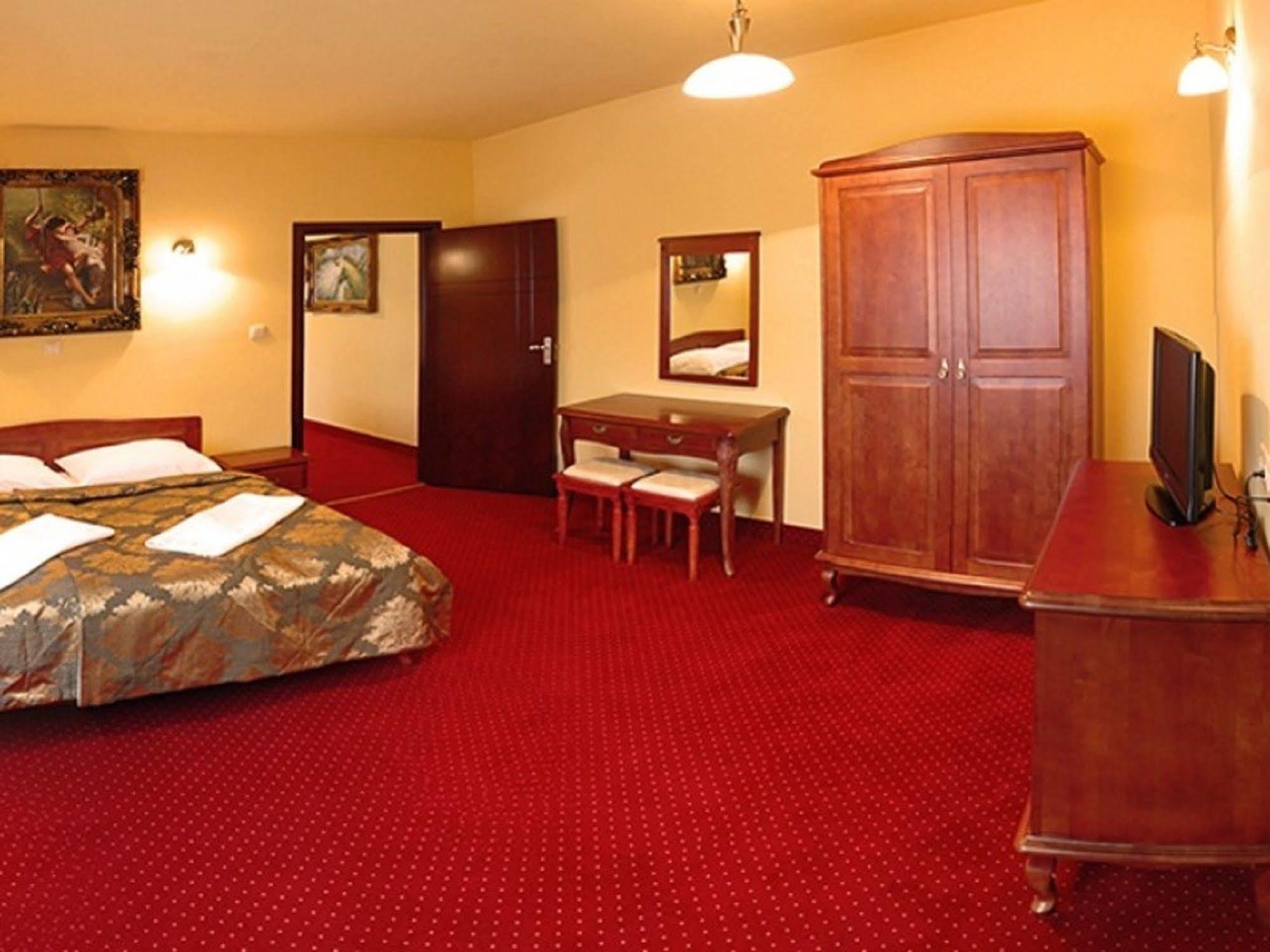 Hotel Dobosz Police Dış mekan fotoğraf